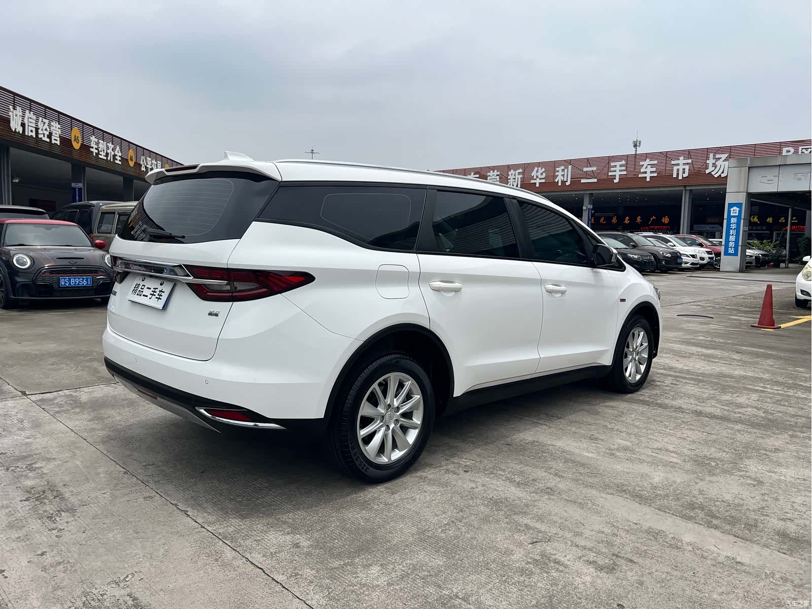 Geely Jiaji, 2020 все фото