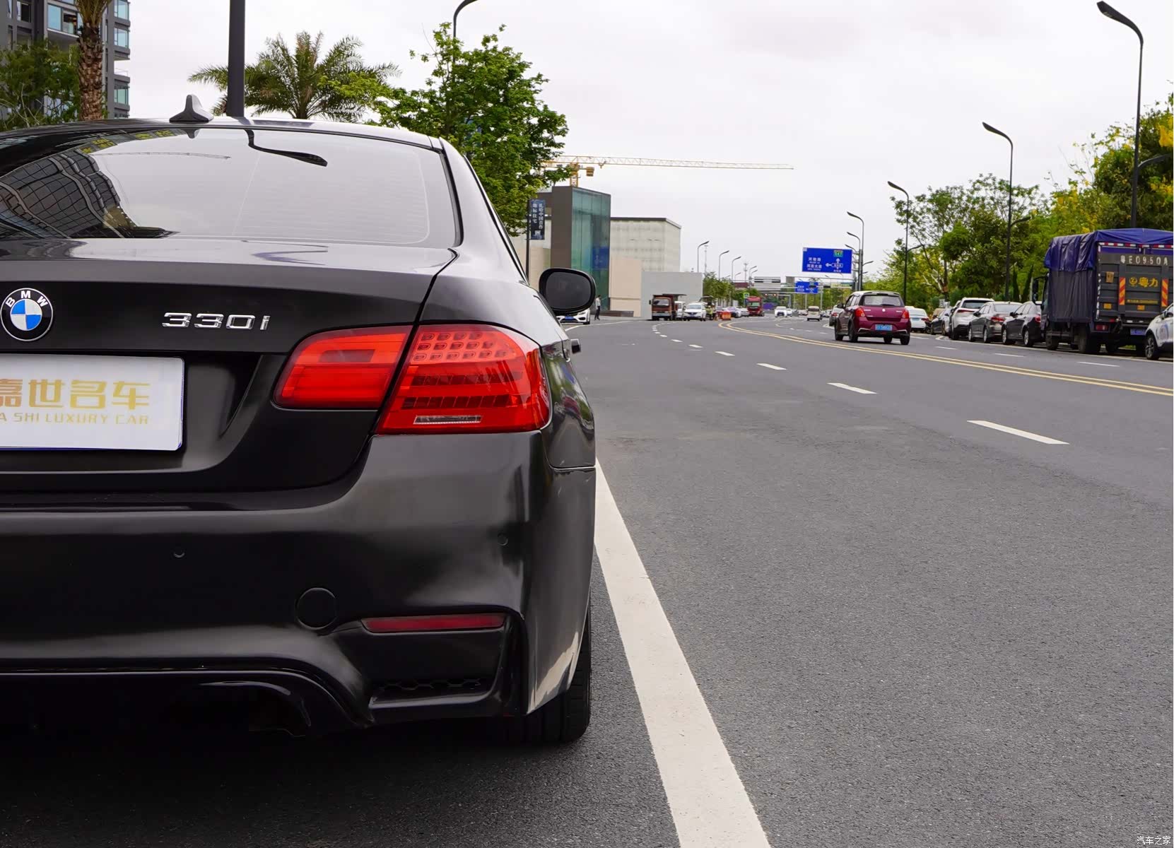 BMW 3 Series, 2011 26