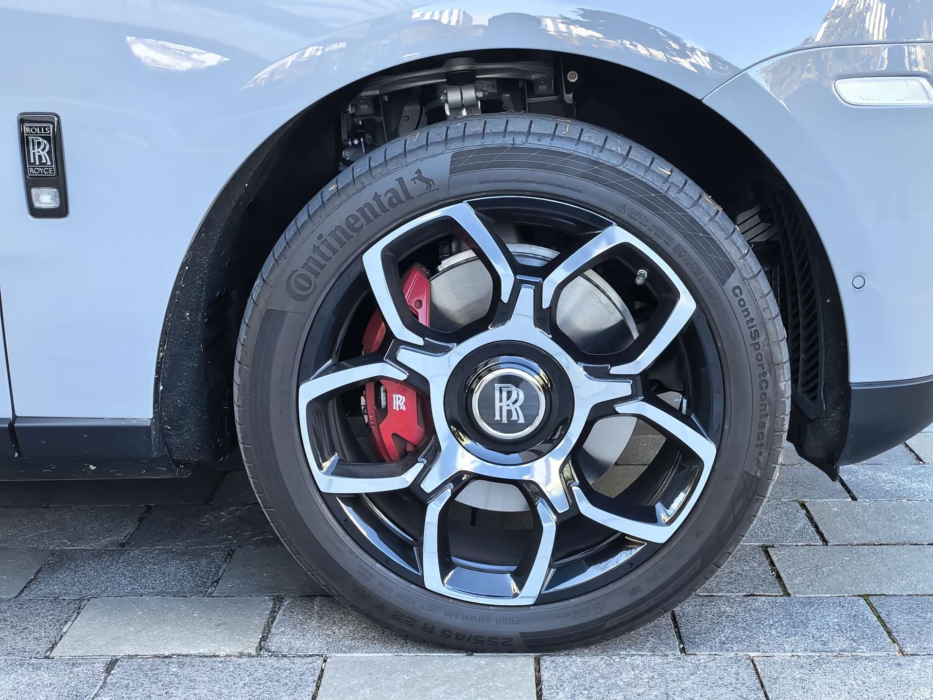 Rolls-Royce Cullinan, 2022 4