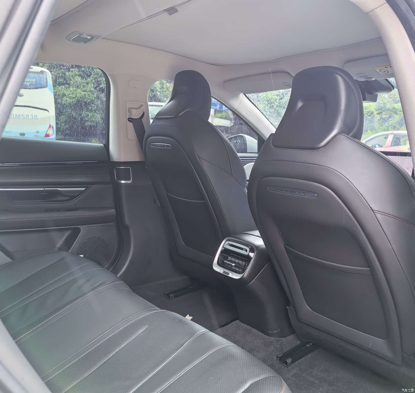 Xpeng P7, 2022 11