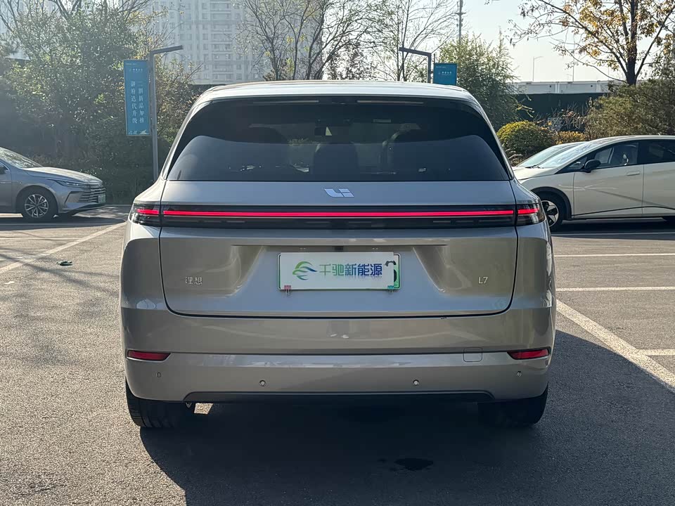 Li Auto Ideal L7