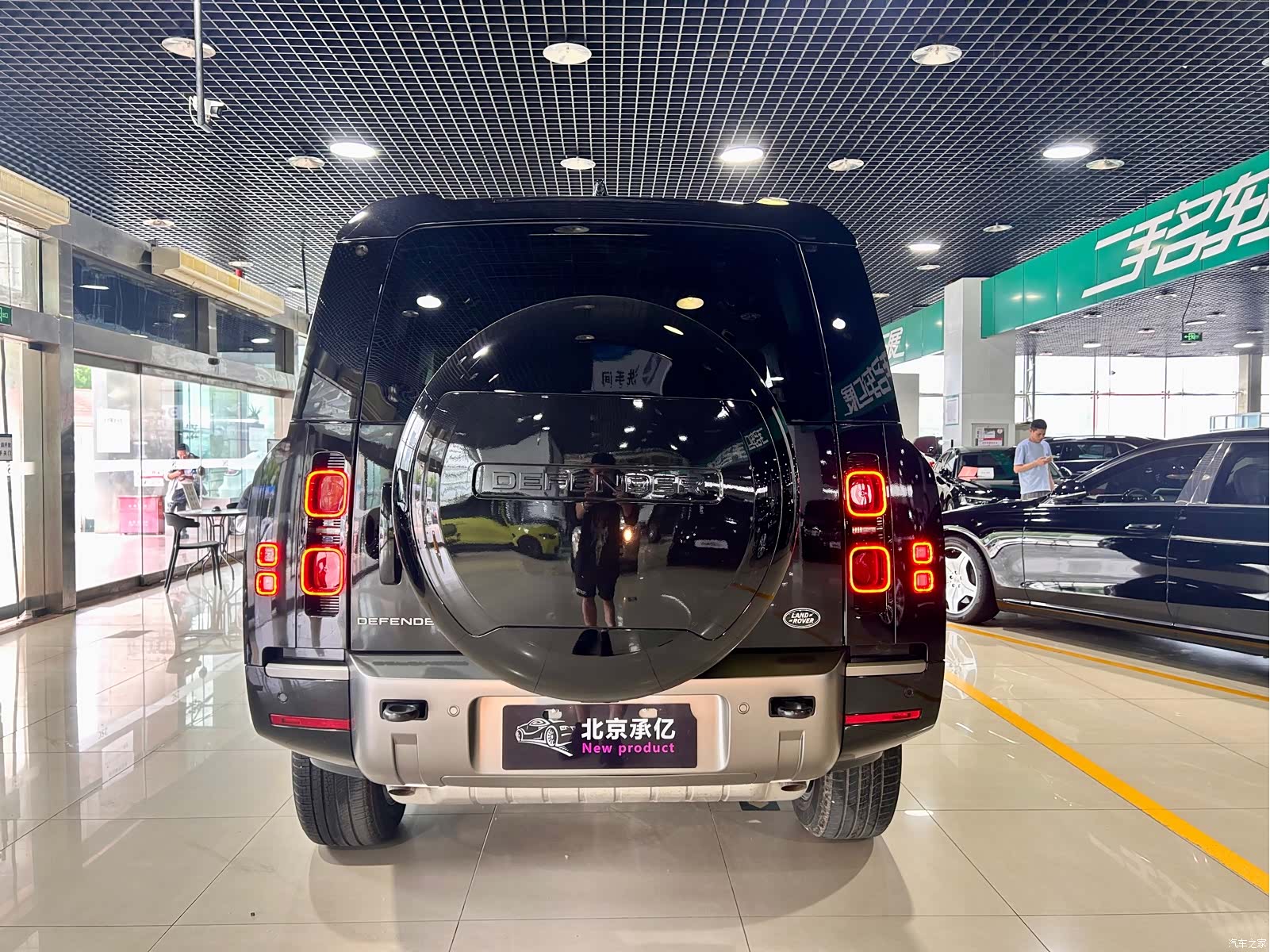 Land Rover Defender, 2025 17