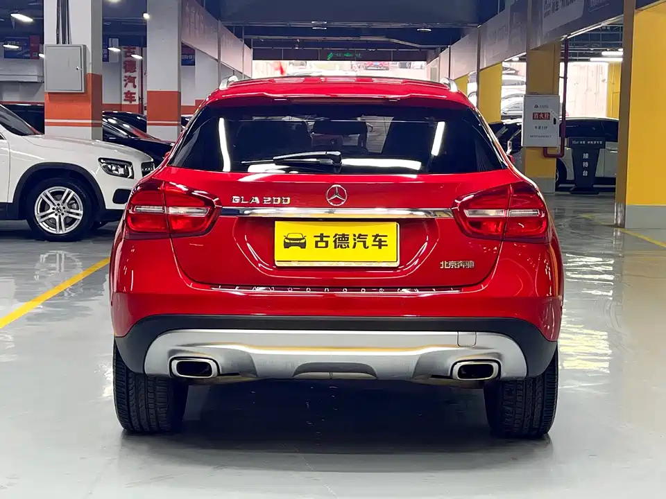 Mercedes-Benz GLA