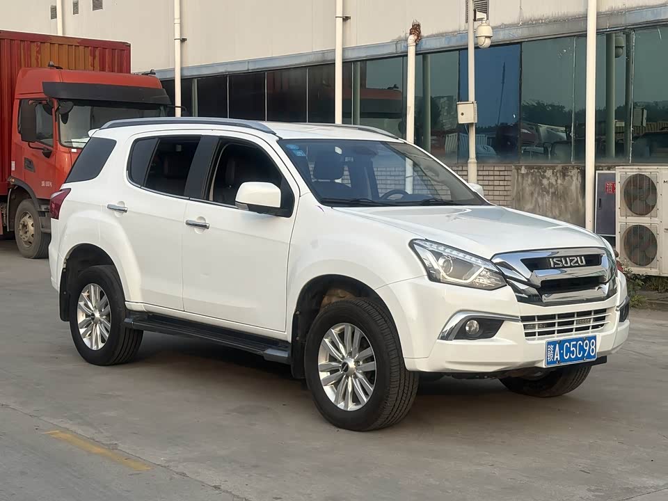 Isuzu mu-X Shepherd Ranger