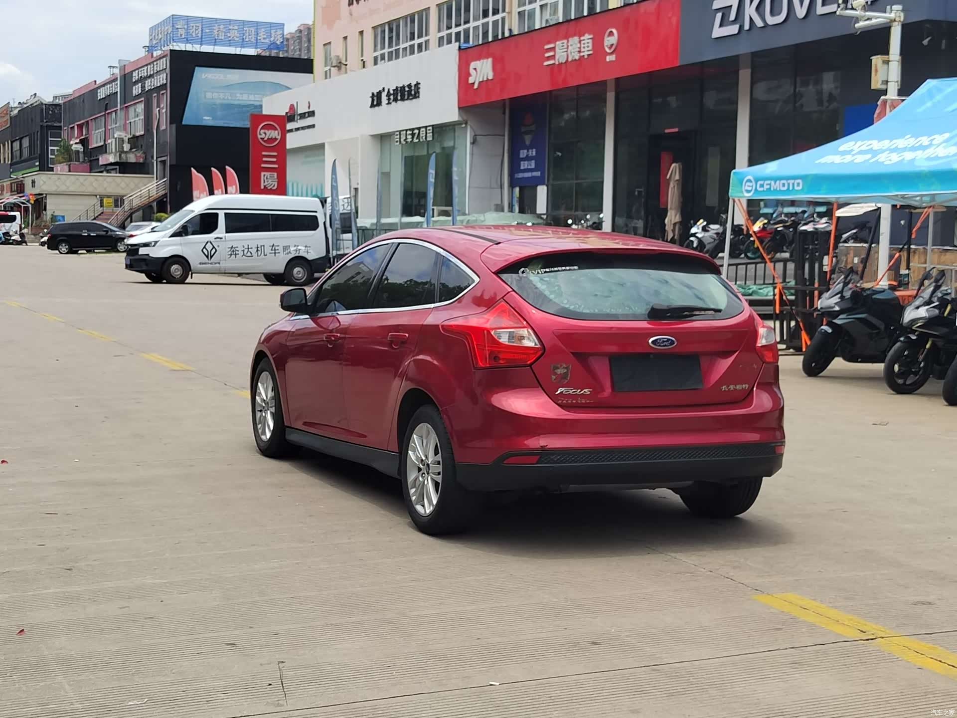 Ford Focus, 2013 8