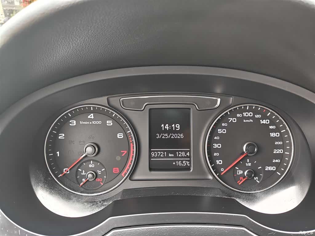 Audi Q3, 2017 все фото