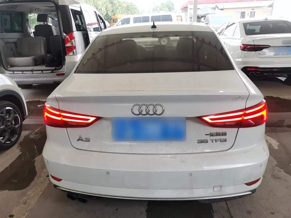 Hongqi Kunming Car Hongqi Kunming Car