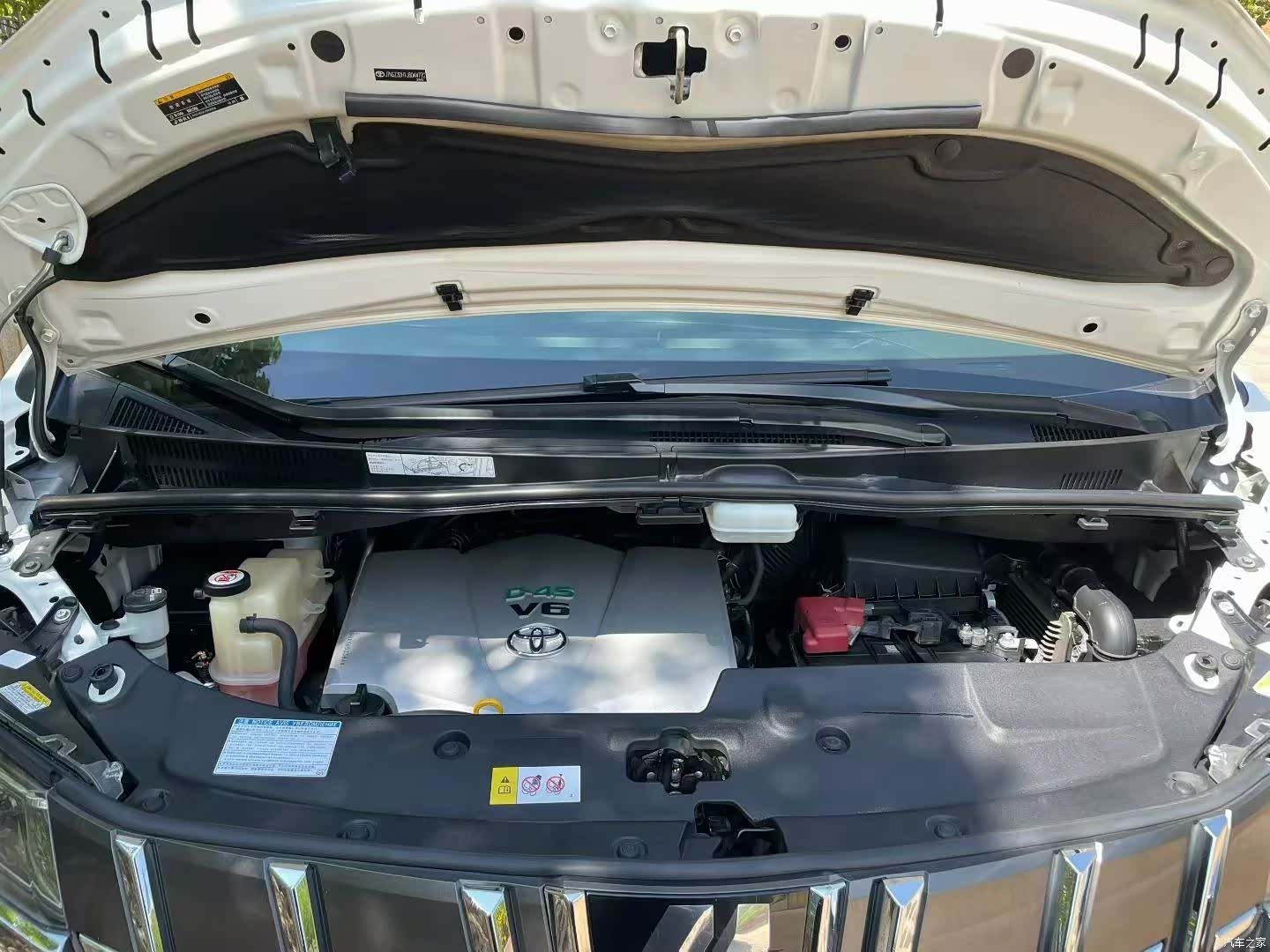 Toyota Alphard, 2018 3