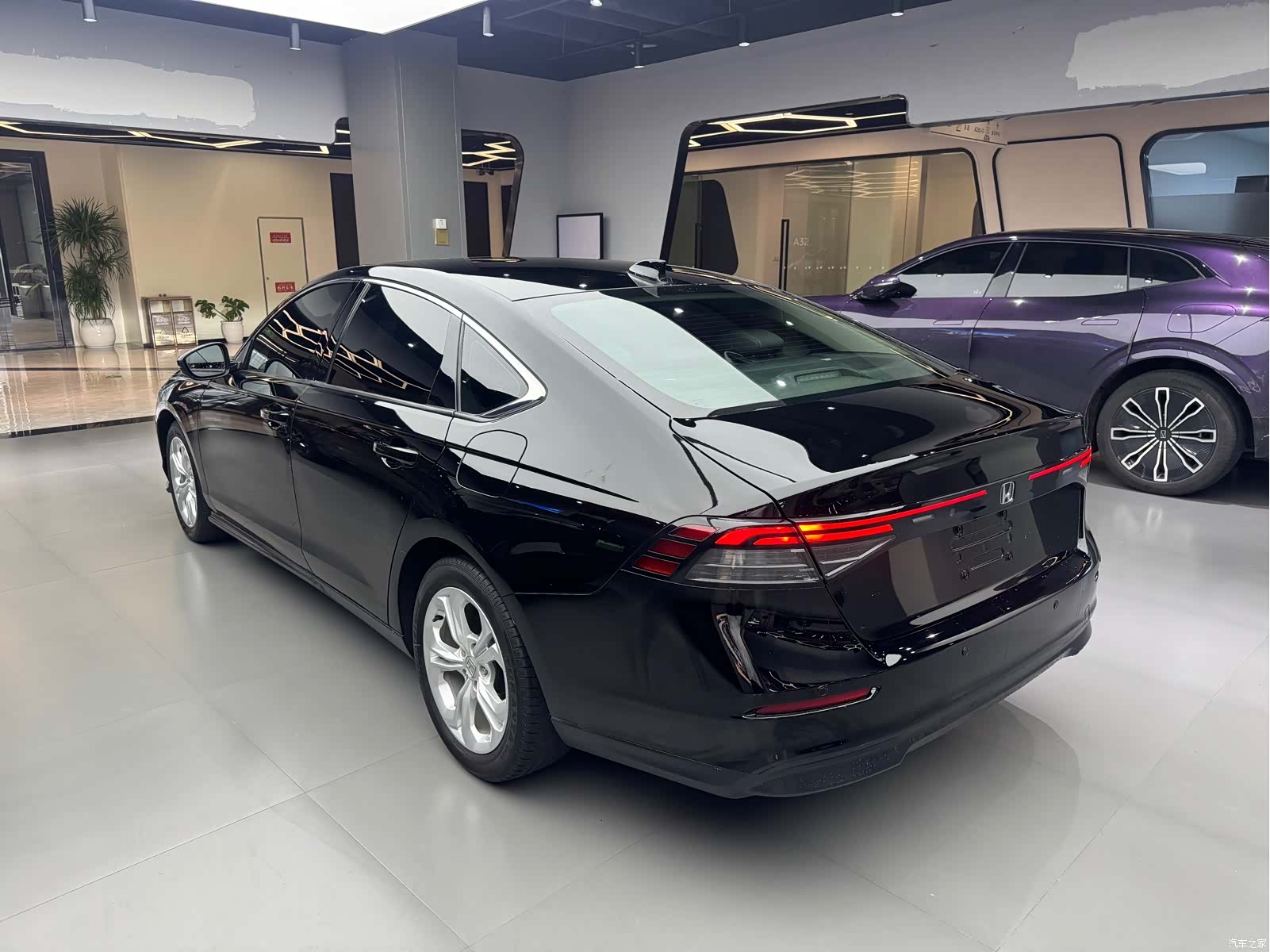 Honda Accord, 2023 13