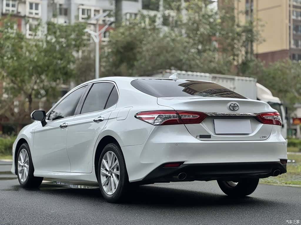 Toyota Camry, 2021 7