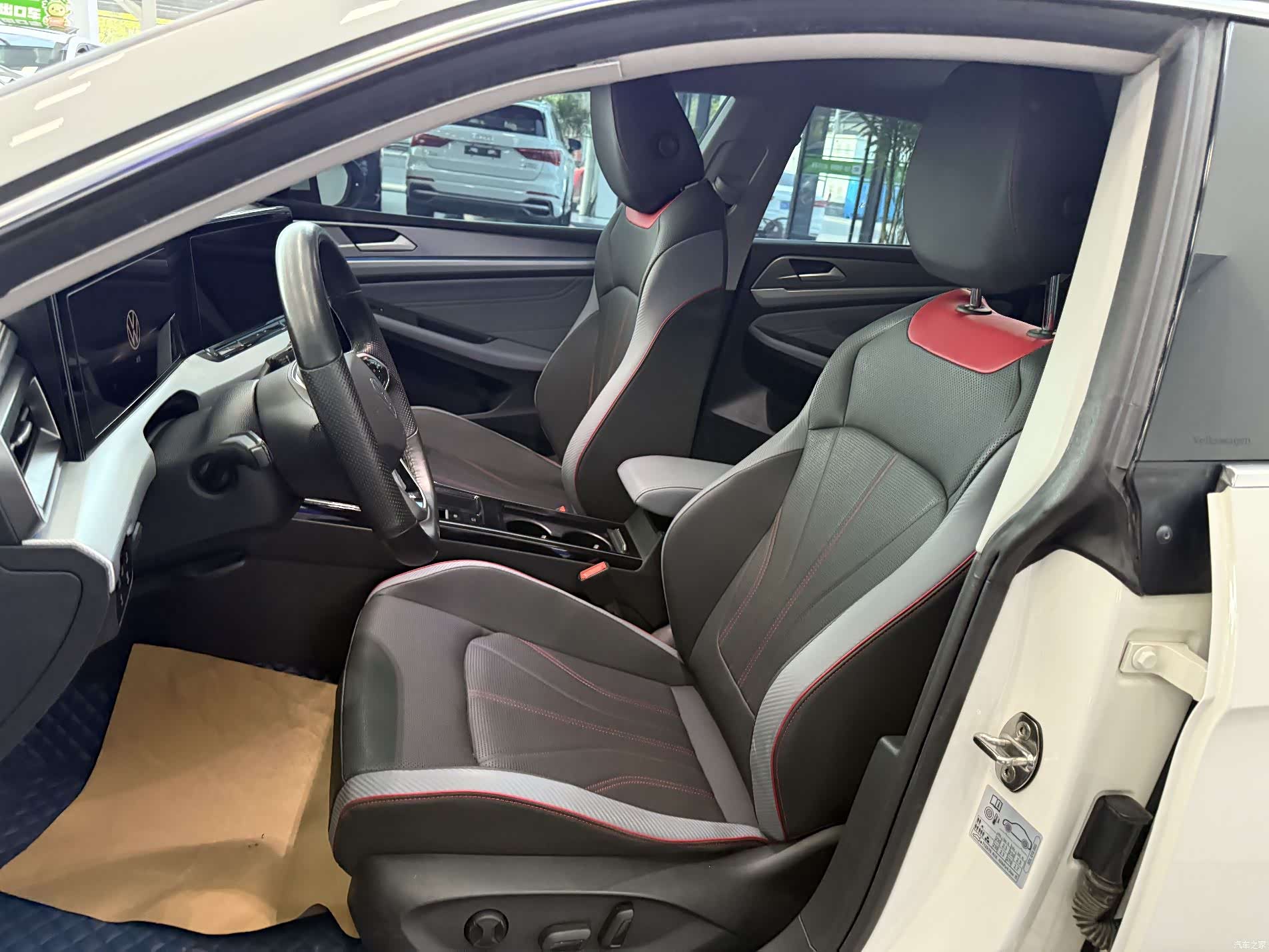 Volkswagen Lamando, 2022 14