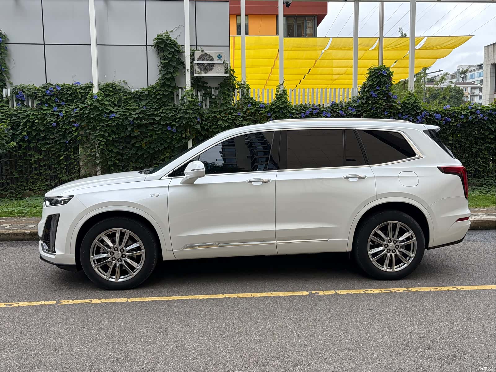 Cadillac XT6, 2023 10