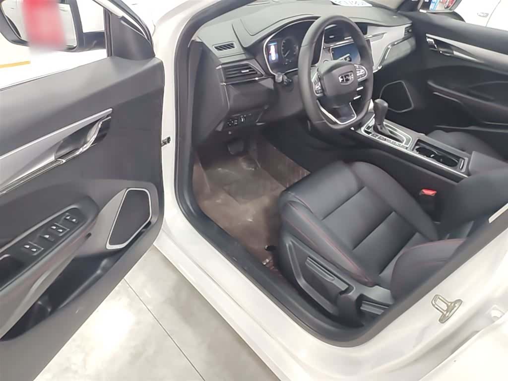 Geely Binray, 2020 16