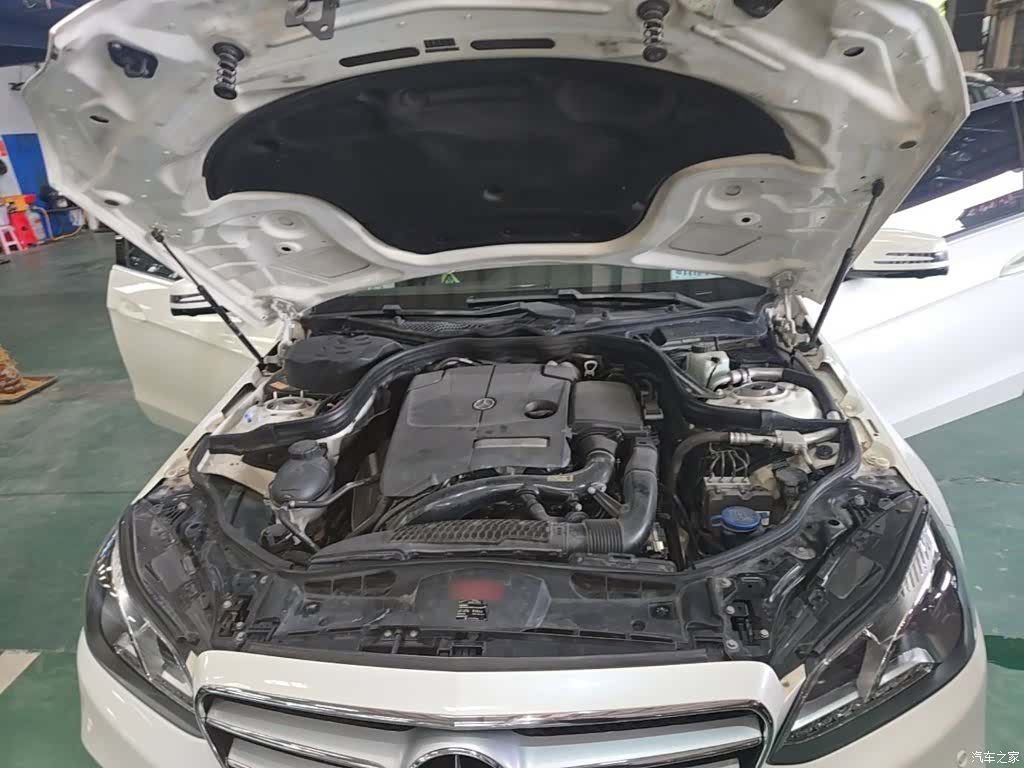 Mercedes-Benz E-Class, 2015 20