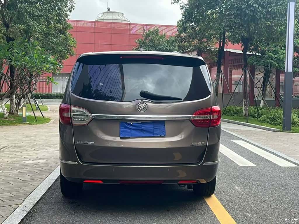 Buick GL8, 2014 8