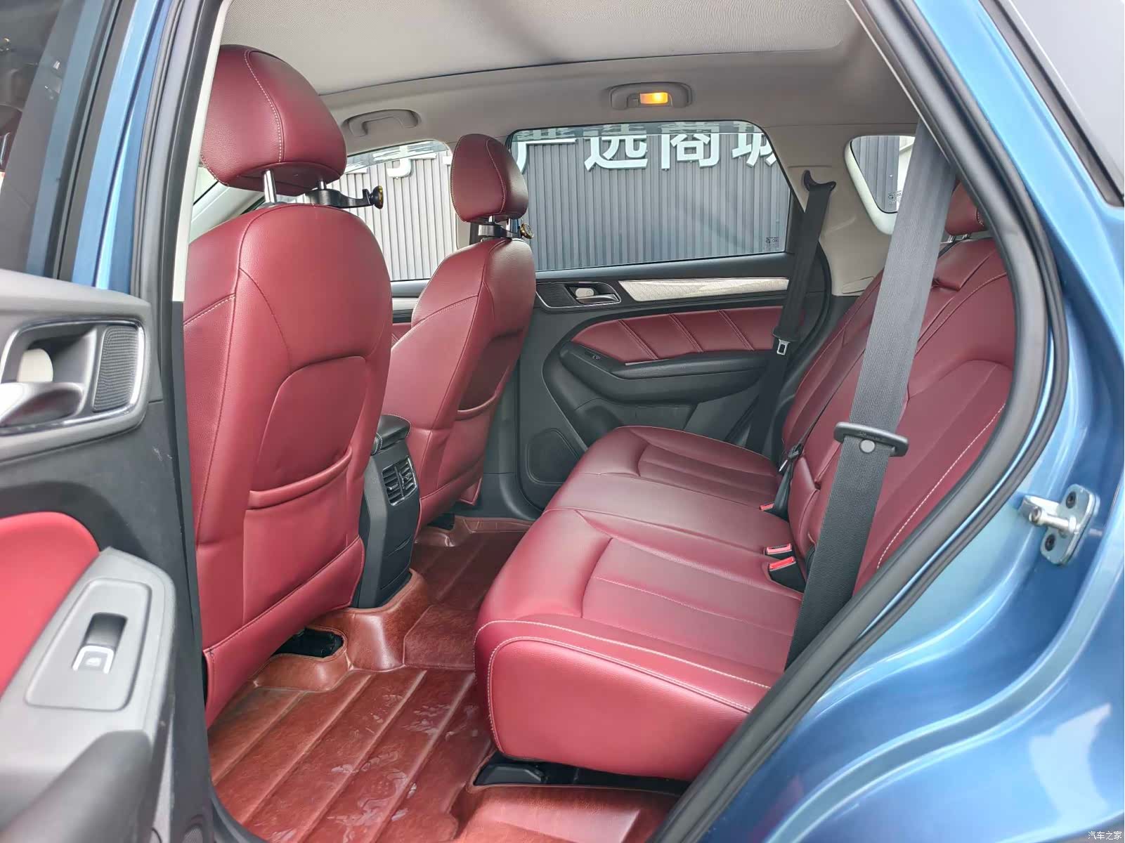 Roewe RX5, 2017 7