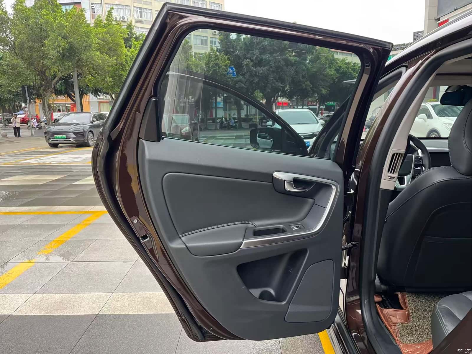 Volvo XC60, 2017 14