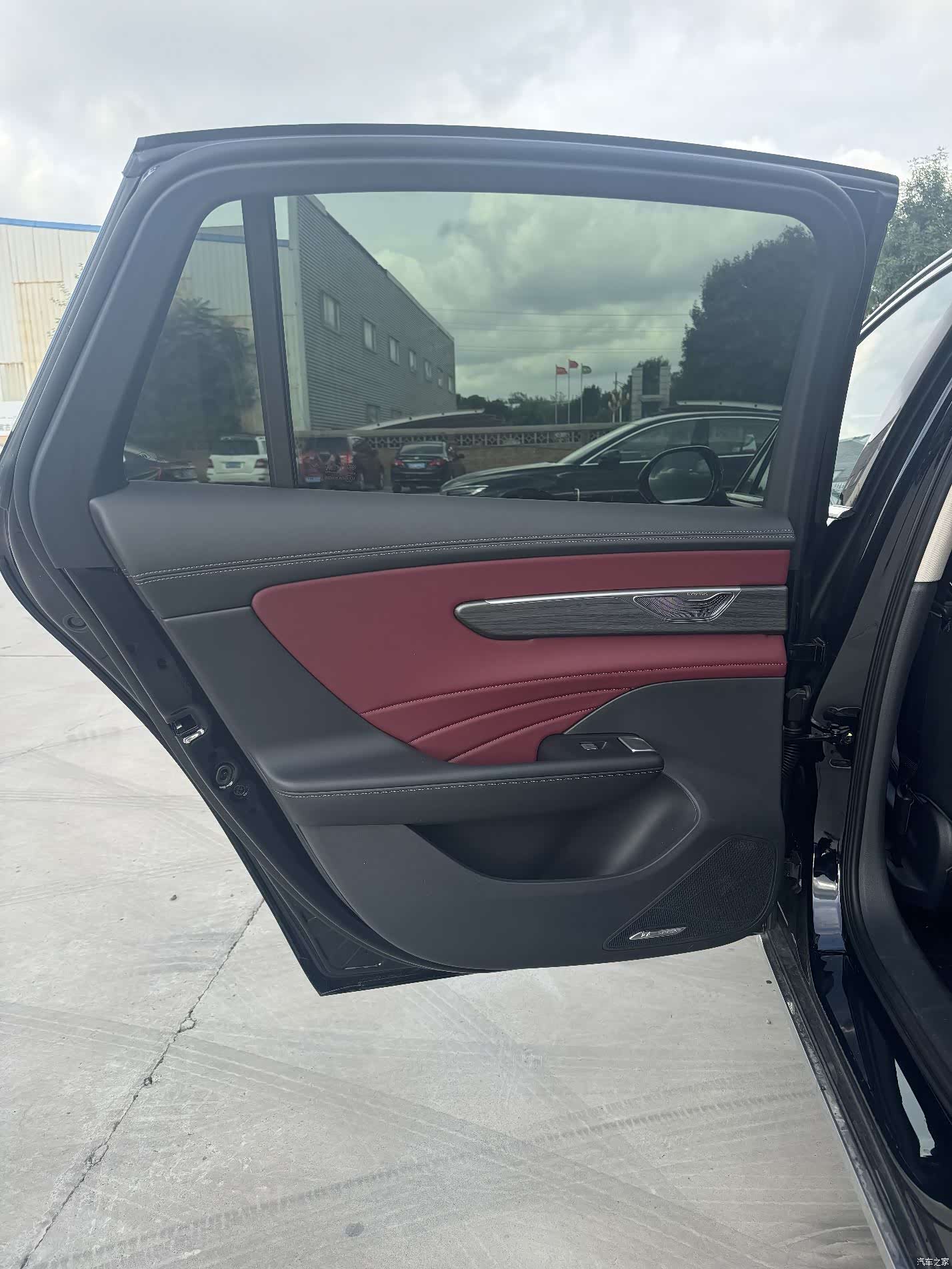 Hongqi H5, 2026 7