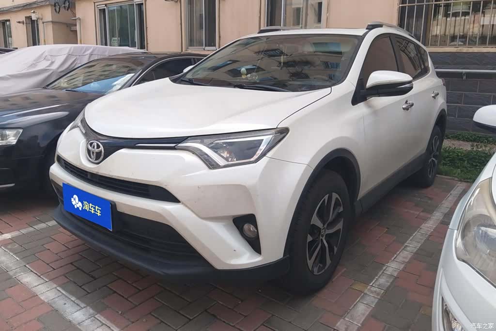 Toyota RAV4, 2018 1