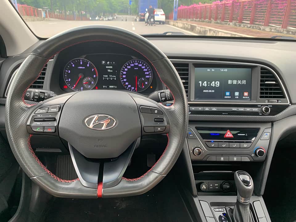 Hyundai Lead