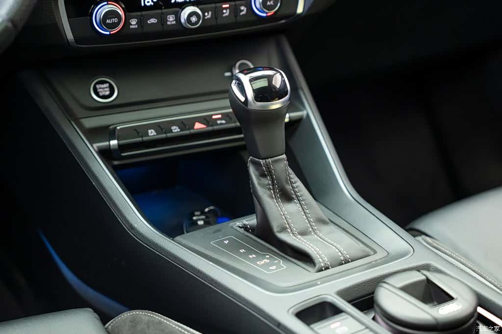 Audi Q3, 2022 19