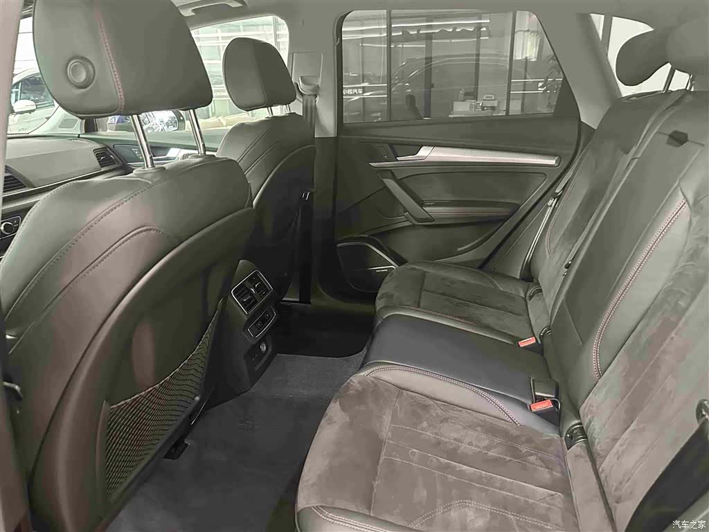 Audi Q5L, 2020 11
