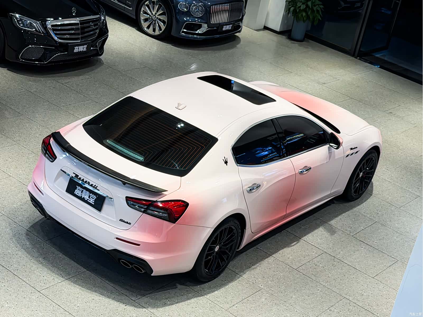 Maserati Ghibli, 2023 17