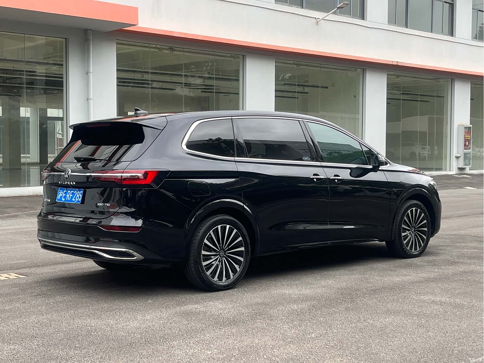 Volkswagen Viloran, 2022 13