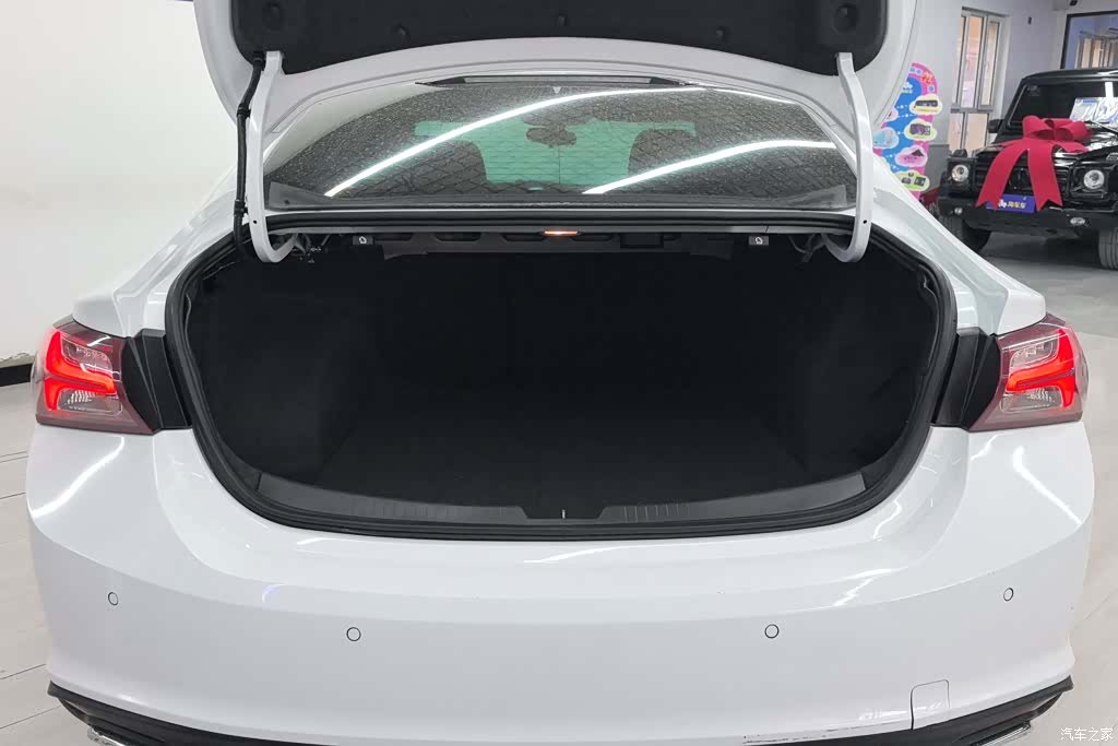 Chevrolet XL, 2022 4