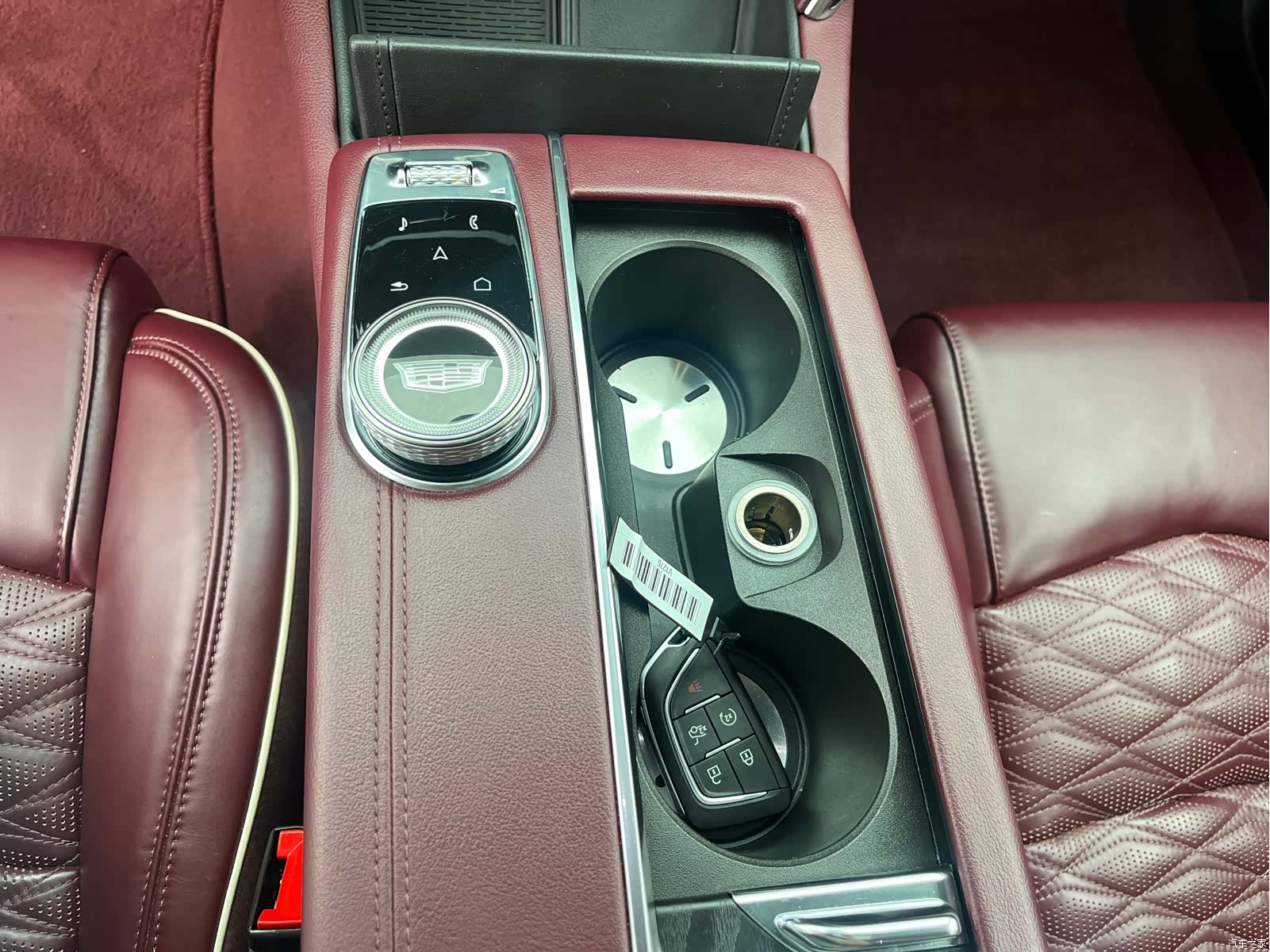 Cadillac CT6, 2026 11
