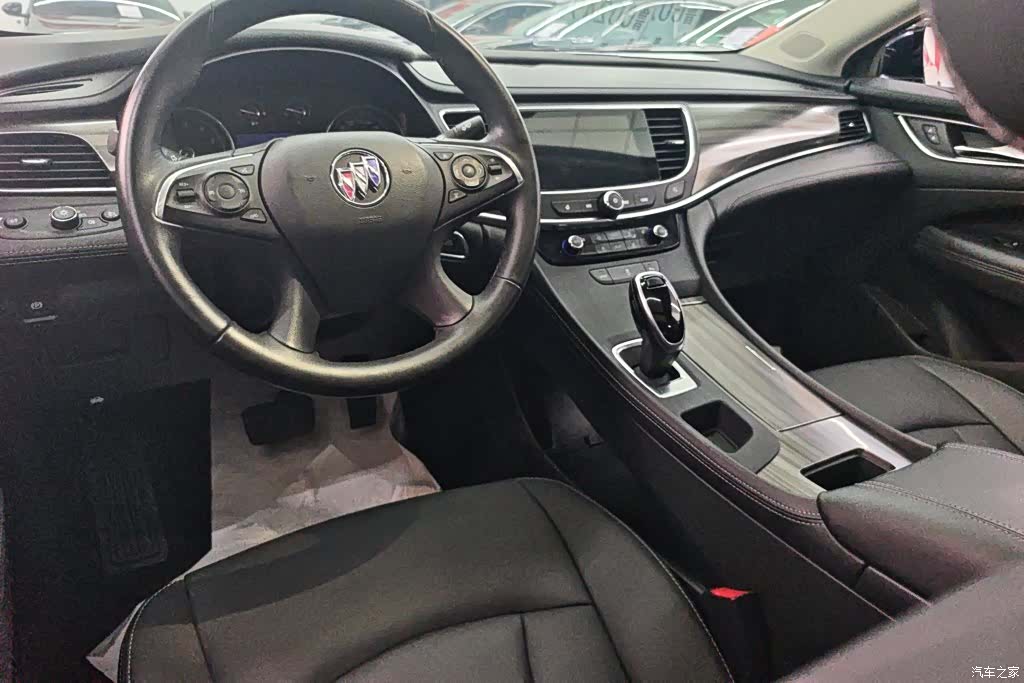 Buick LaCrosse, 2022 12