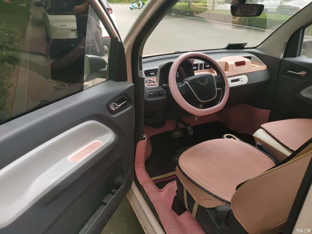 Wuling MINIEV, 2022 13