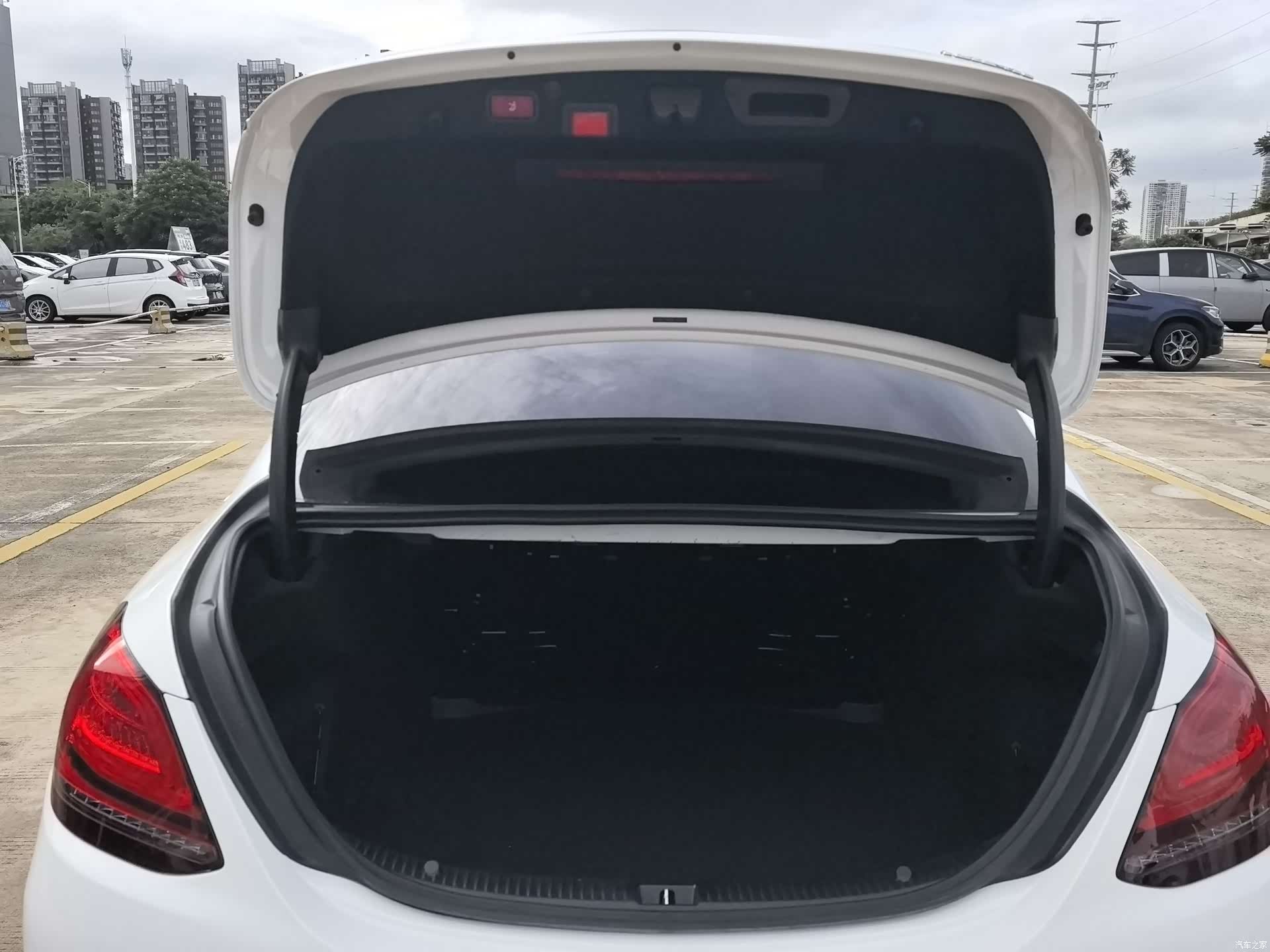 Mercedes-Benz C-Class, 2021 9
