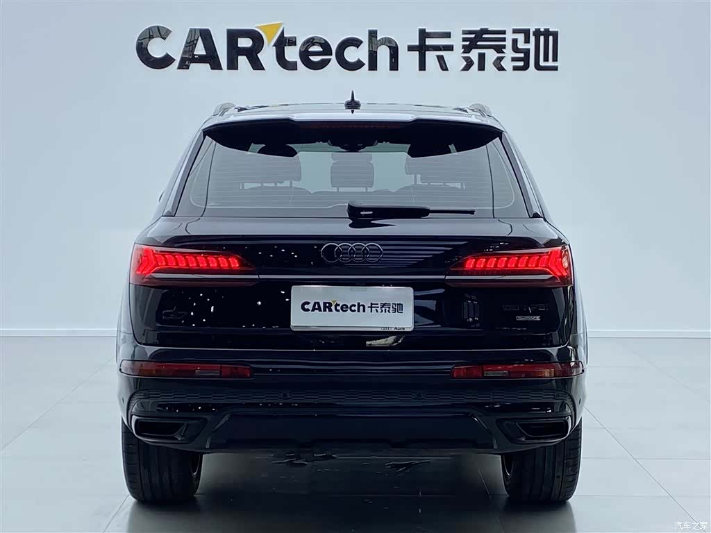 Audi Q7, 2022 4