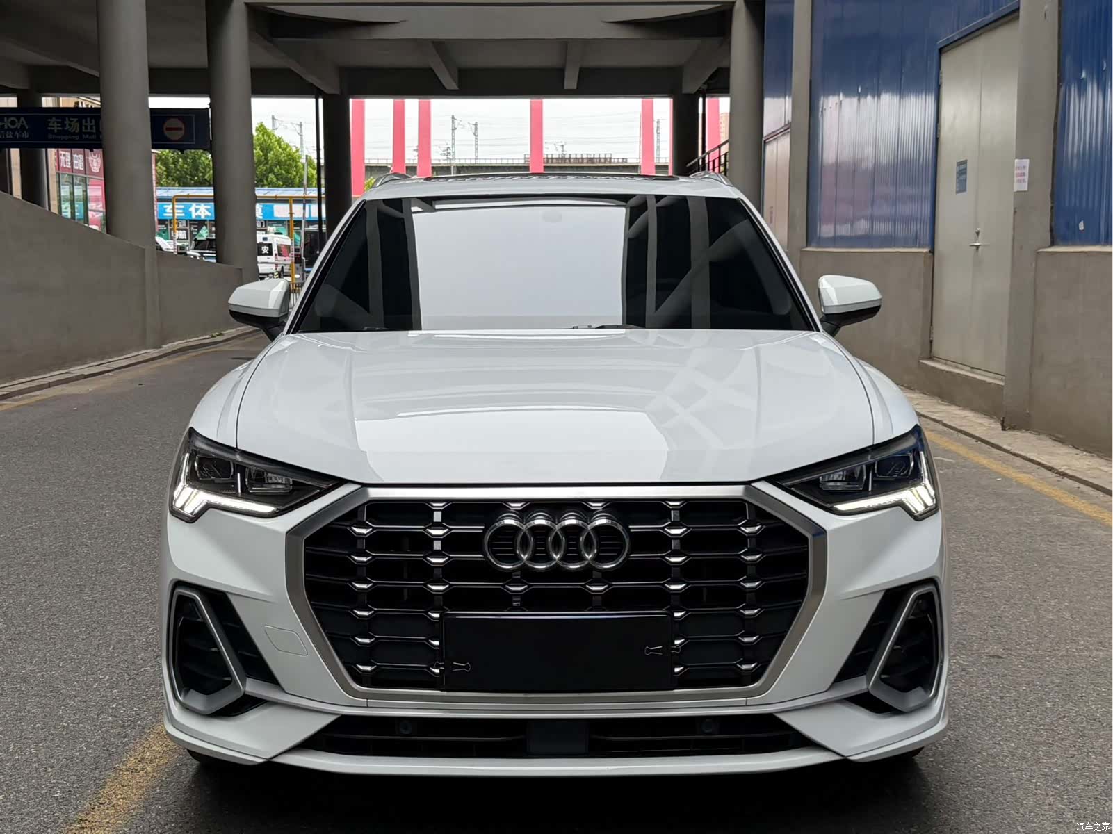 Audi Q3, 2023 2