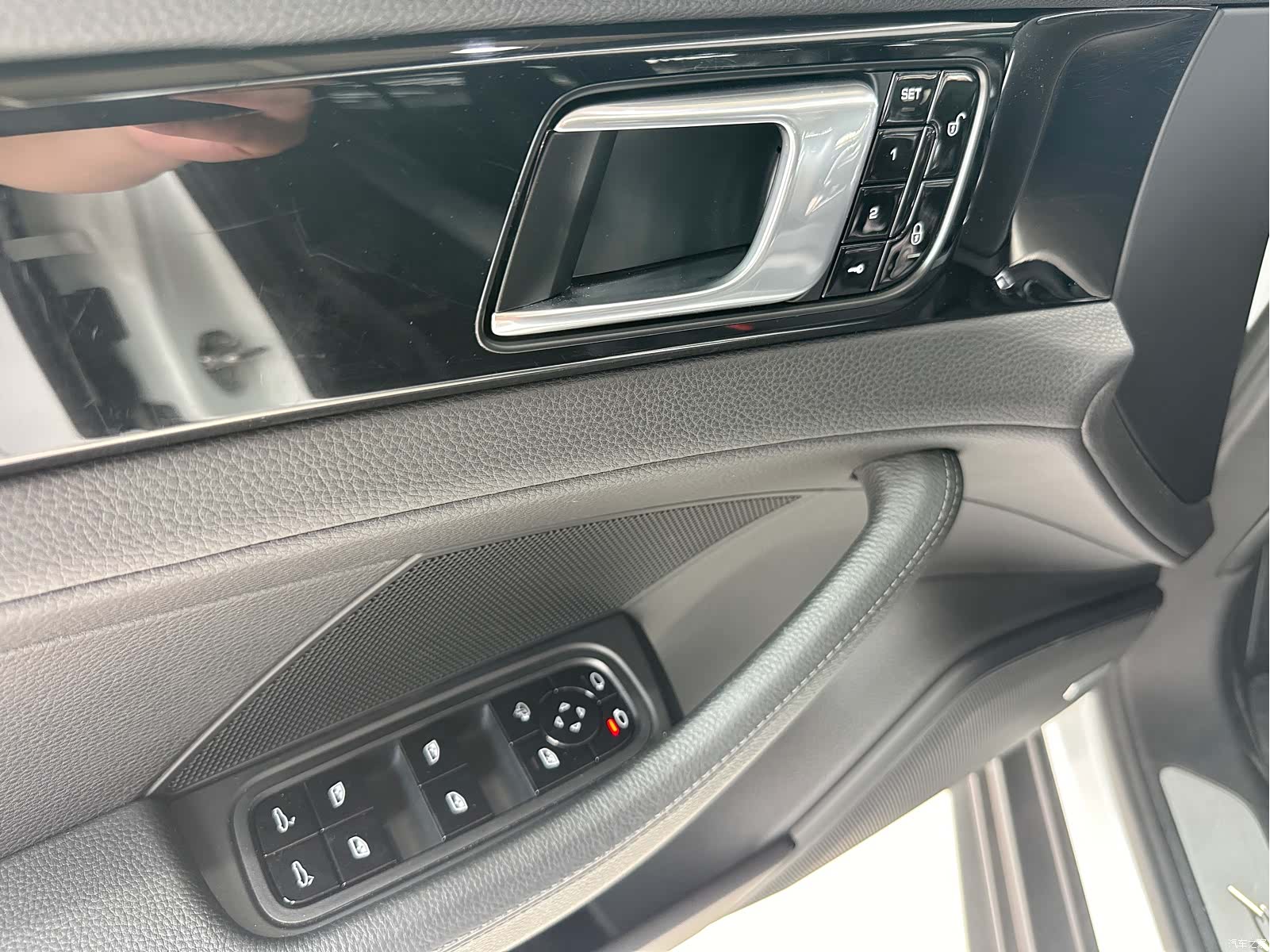 Porsche Panamera, 2018 9