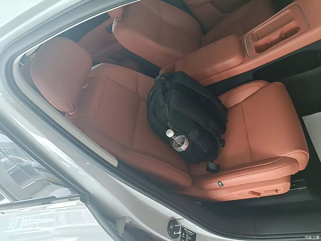 Leapmotor C10, 2025 25