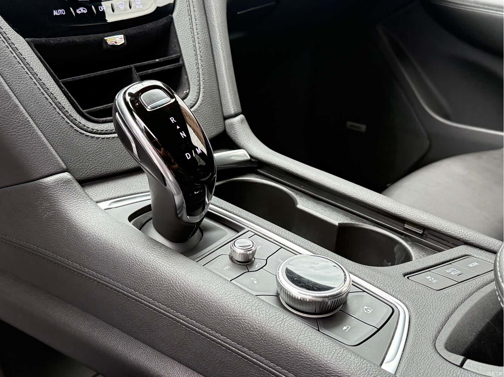 Cadillac XT5, 2021 11