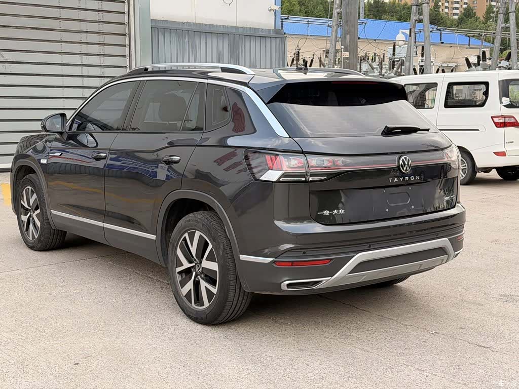 Volkswagen Tayron, 2022 все фото