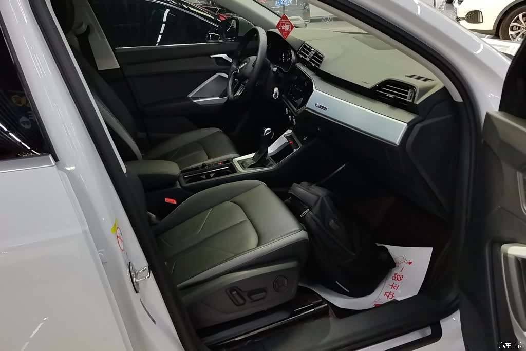 Audi Q3, 2021 8