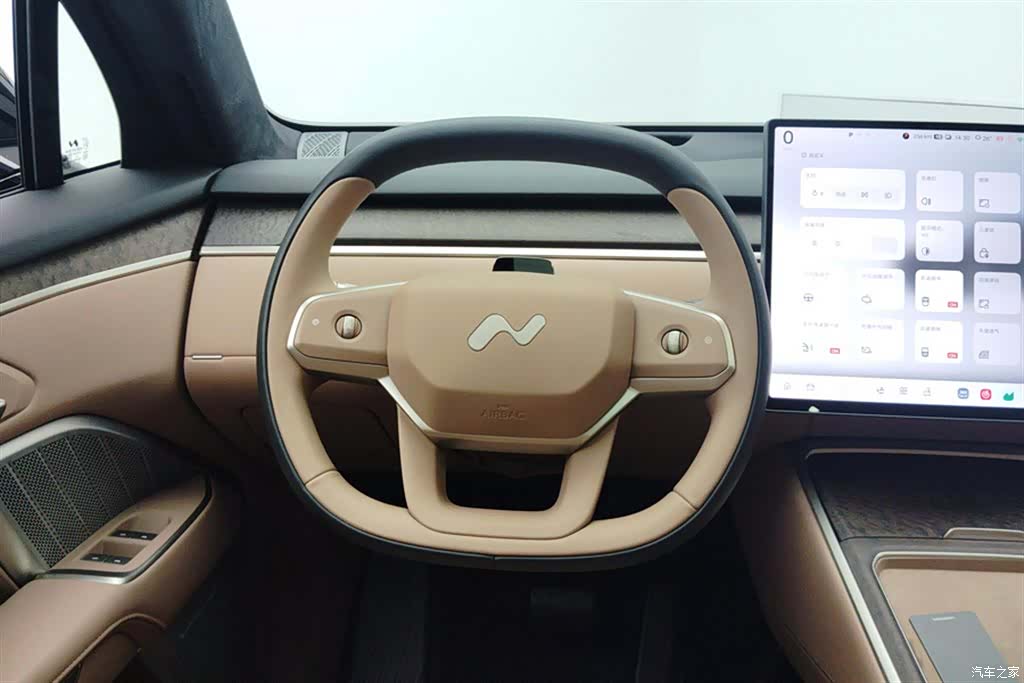 NIO L90, 2025 15