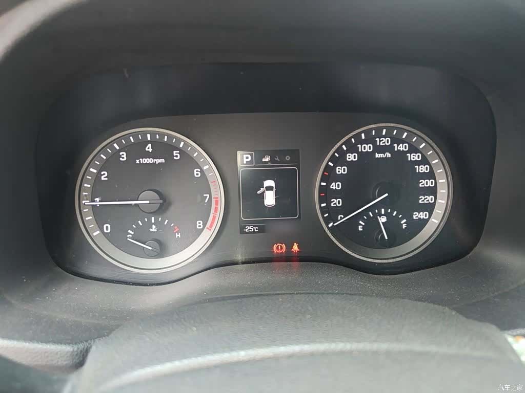 Hyundai Tucson, 2015 4