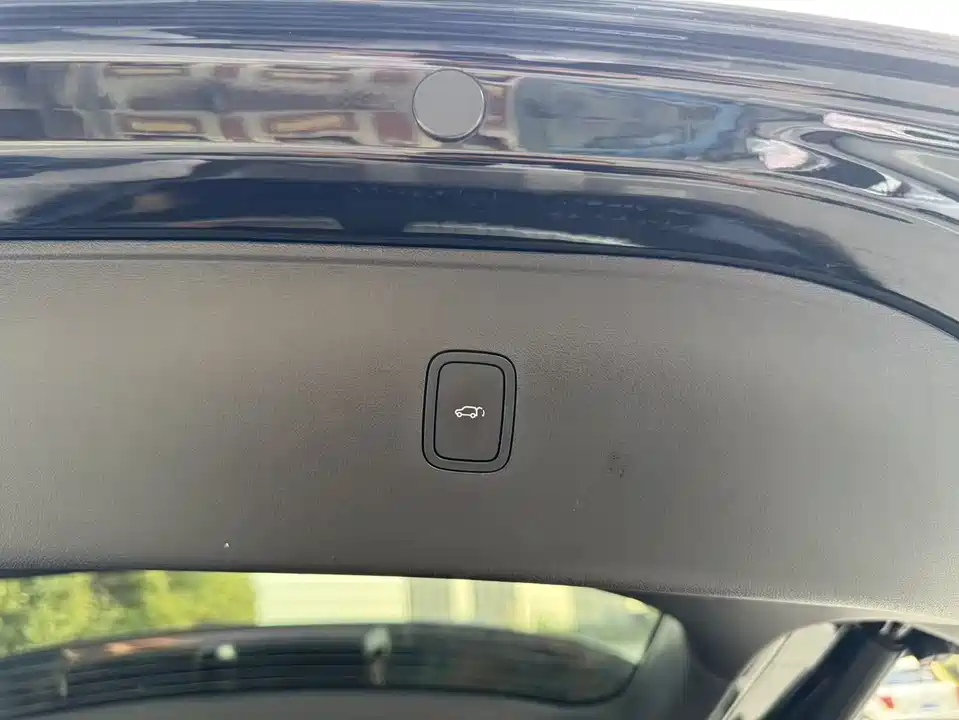 AITO Ask the world M7