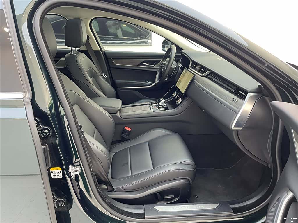 Land Rover P200, 2023 23