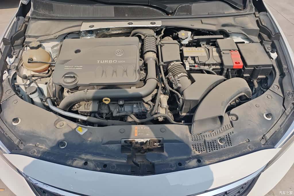 Buick Verano, 2023 10
