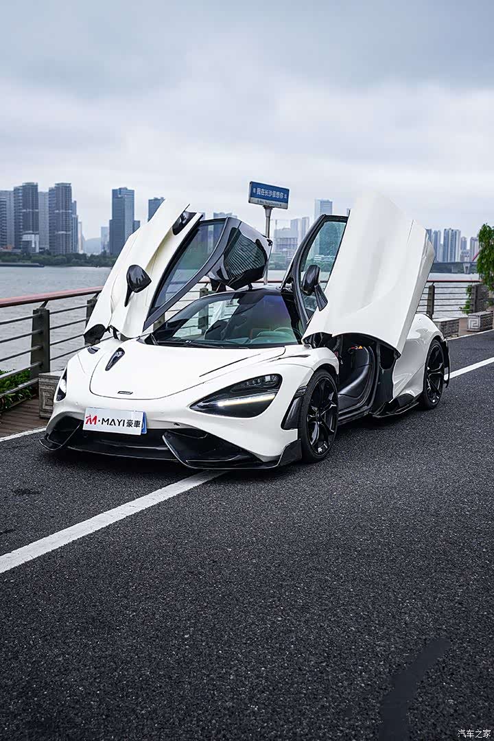 McLaren 720S, 2019 4