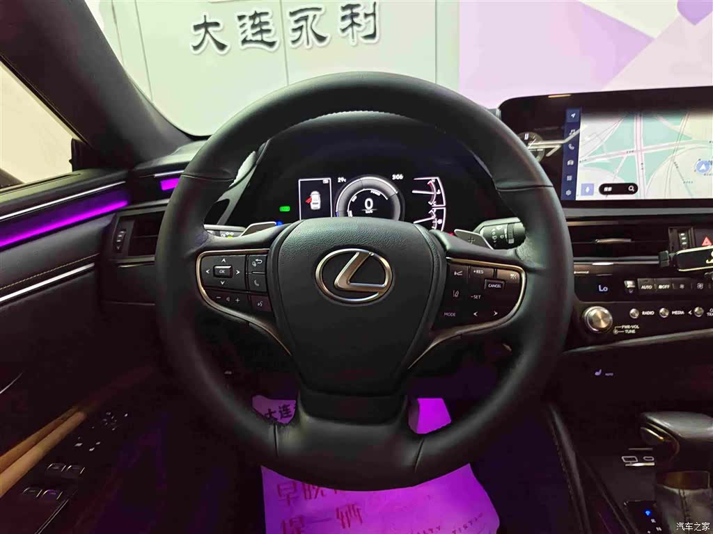 Lexus ES, 2024 14