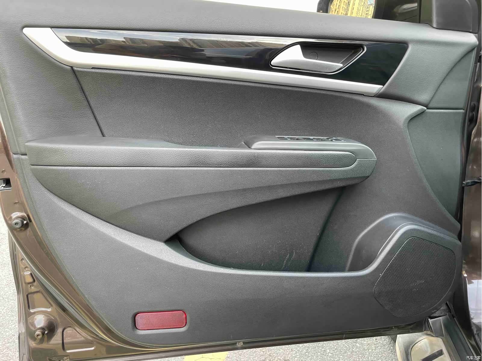 DongFeng AX7, 2015 7