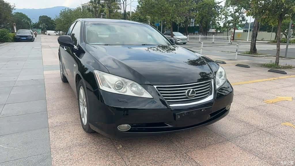 Lexus ES, 2009 3