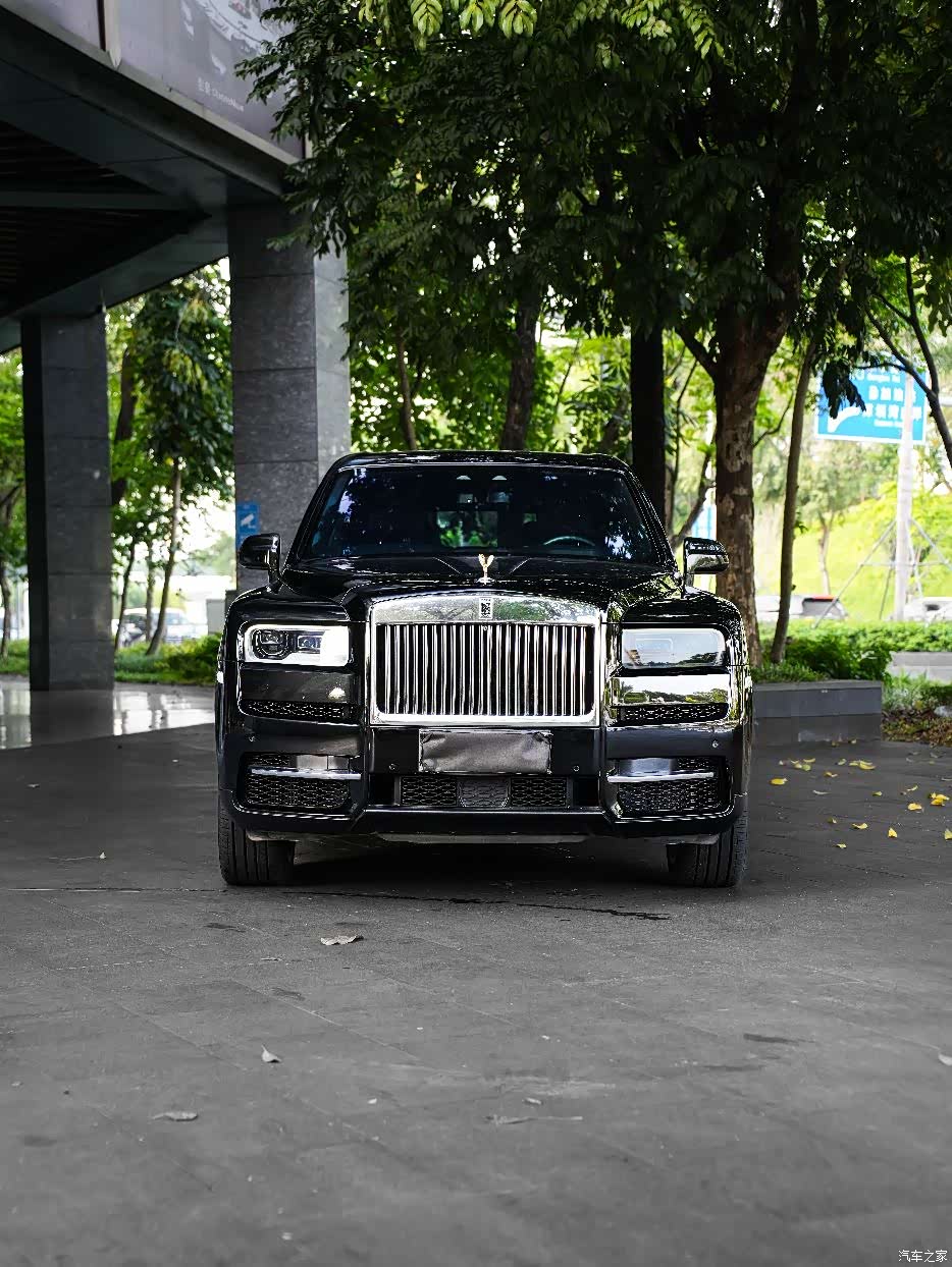 Rolls-Royce Cullinan, 2019 3